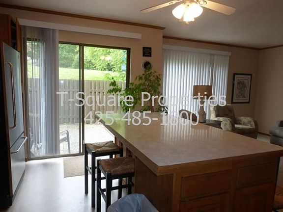 4th image of 12318 NE 149th Ct