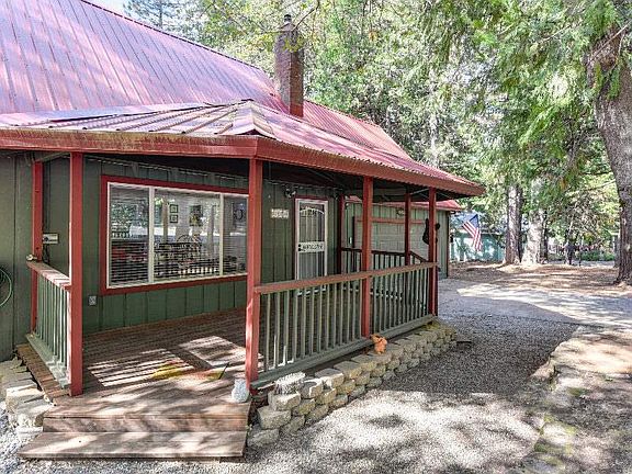 3rd image of 23898 Carson Dr