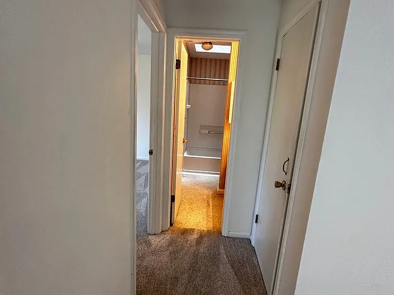 126 Kristine Blvd — Photo 28