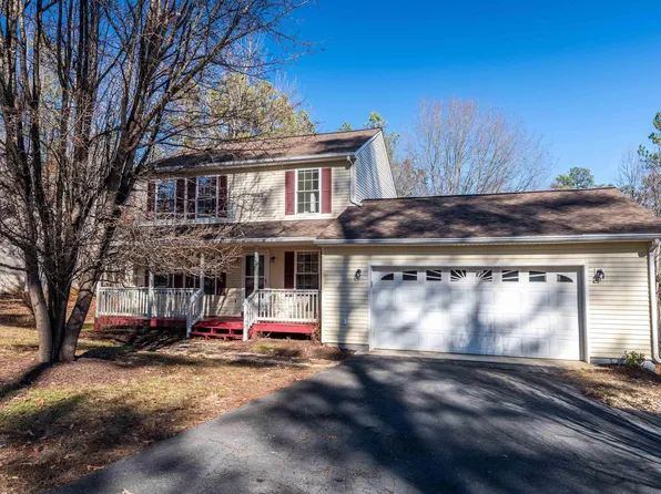 22 Lafayette Dr, Palmyra, VA 22963