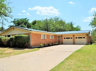 1618 E 13th St, Sweetwater, TX 79556