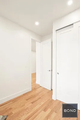 Rented by Bond New York | media 11