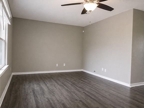 4th image of 1230 1st St