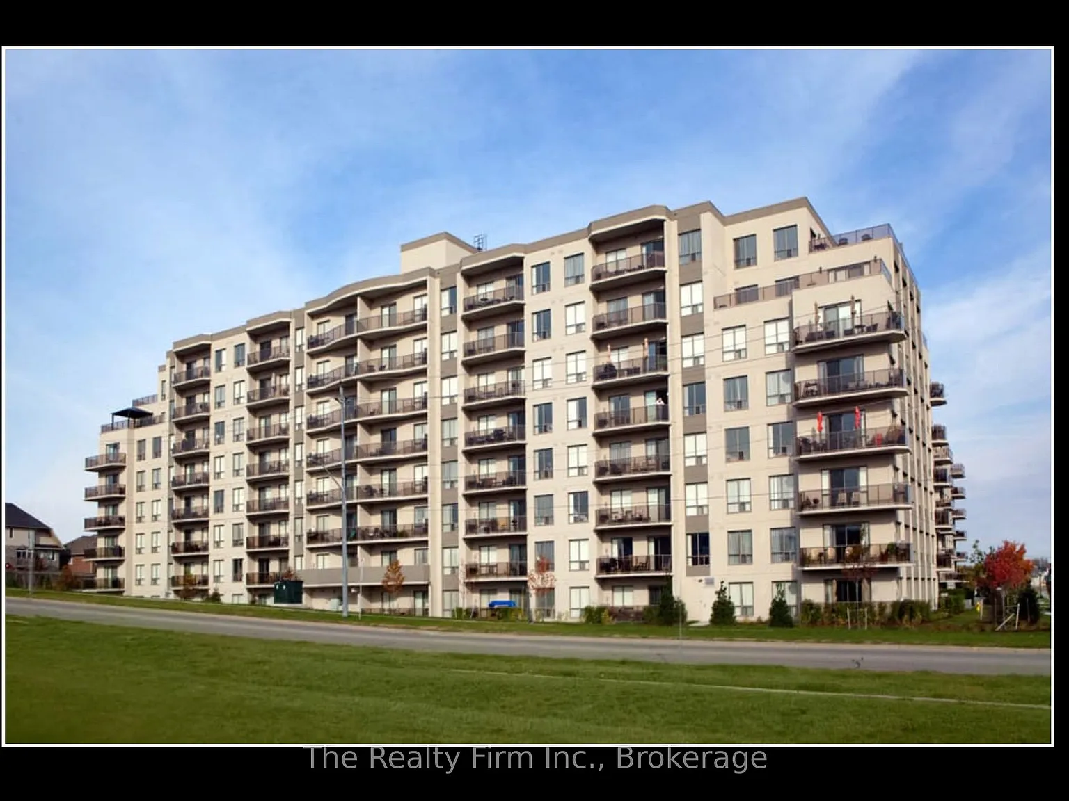 Juliana Place — Photo 1