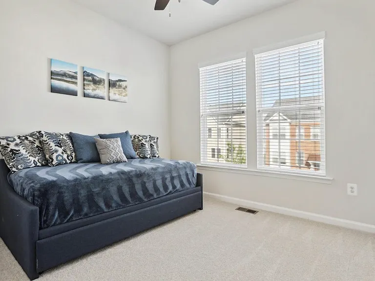 8329 Meadowood Dr — Photo 25