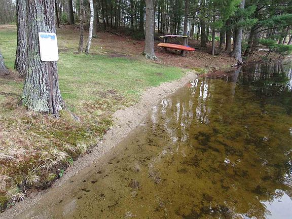 3rd image of 14 Beachwood Circle