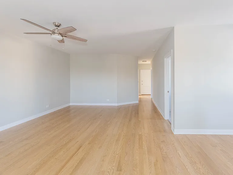 3929 1/2 N Keeler Ave #3S — Photo 7