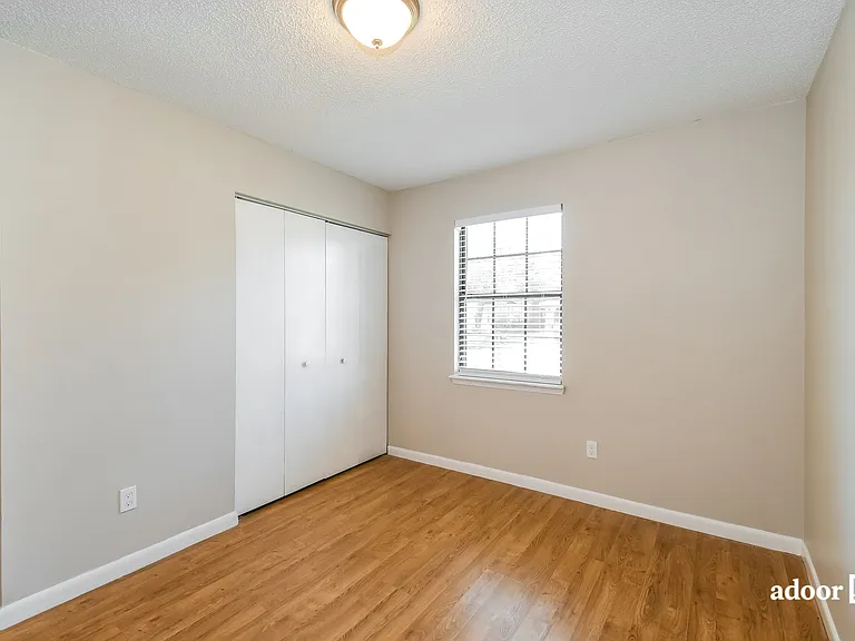 7137 Eagles Perch Dr — Photo 9