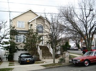 220 Hecker St, Staten Island, NY 10307