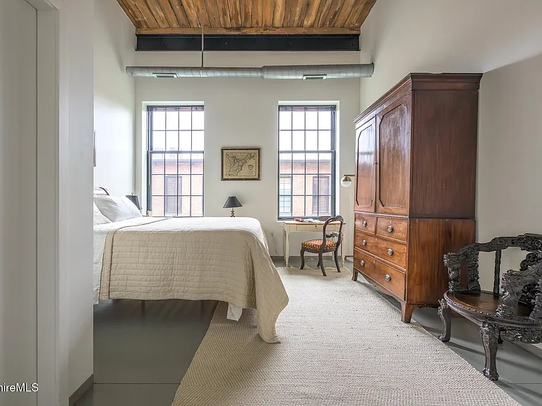160 Water St #210 — Photo 7