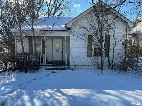 303 & 401 W Quincy St, Pleasant Hill, IL 62366