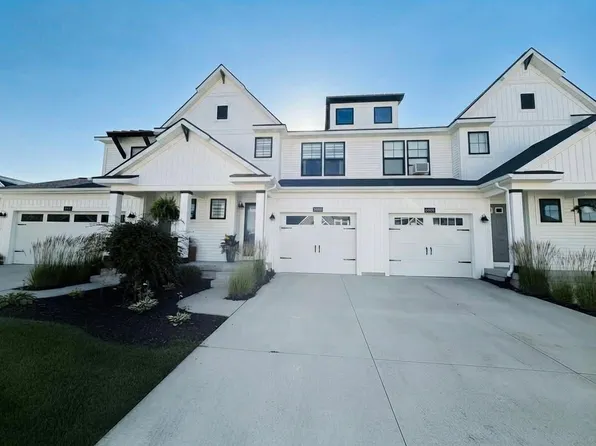 8903 Dalton Ln #50, Jenison, MI 49428