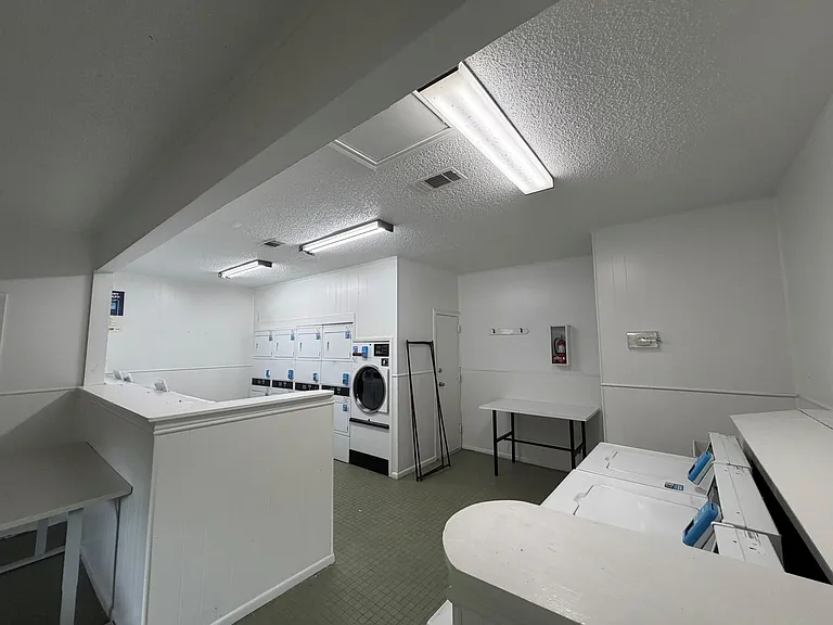 3131 Cummins St #80 — Photo 32