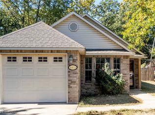 1011 S Walnut St, Sallisaw, OK 74955