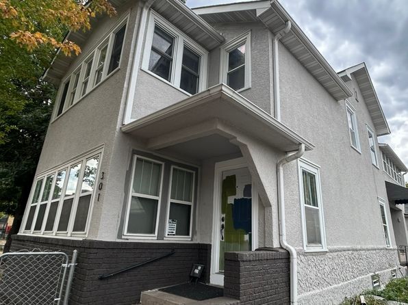 301 Broadway St NE #1