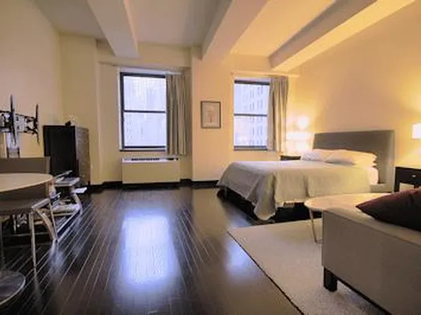 20 Pine Street image 1 of 11