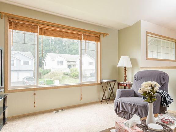 3rd image of 13104 111th Avenue Ct E