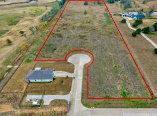 48 9th St, Navasota, TX 77868