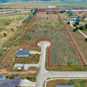 48 9th St, Navasota, TX, 77868