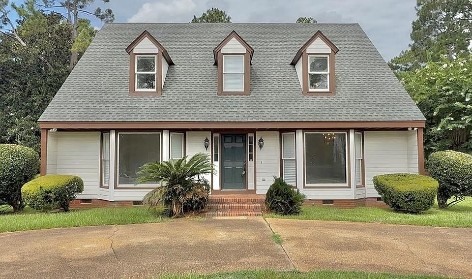 1st image of 2513 W Alberson Dr