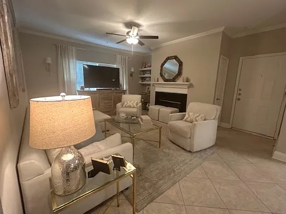 230 Colima Ct — Photo 2