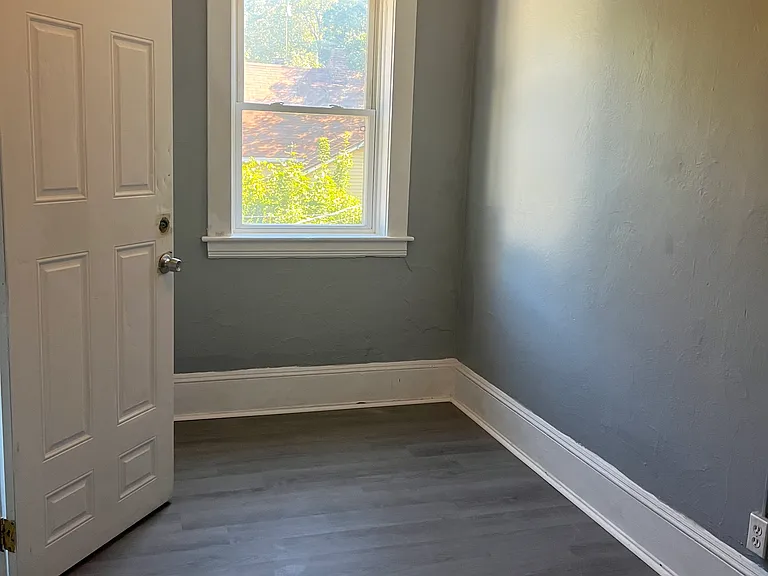 6501 Sebert Ave #5 — Photo 4