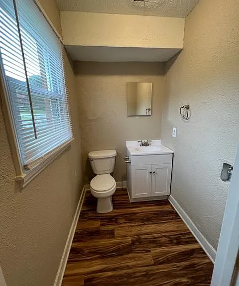 420 Bethel St — Photo 4