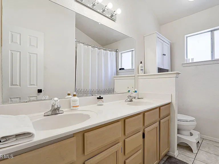 4348 Loma Hermosa Dr — Photo 31