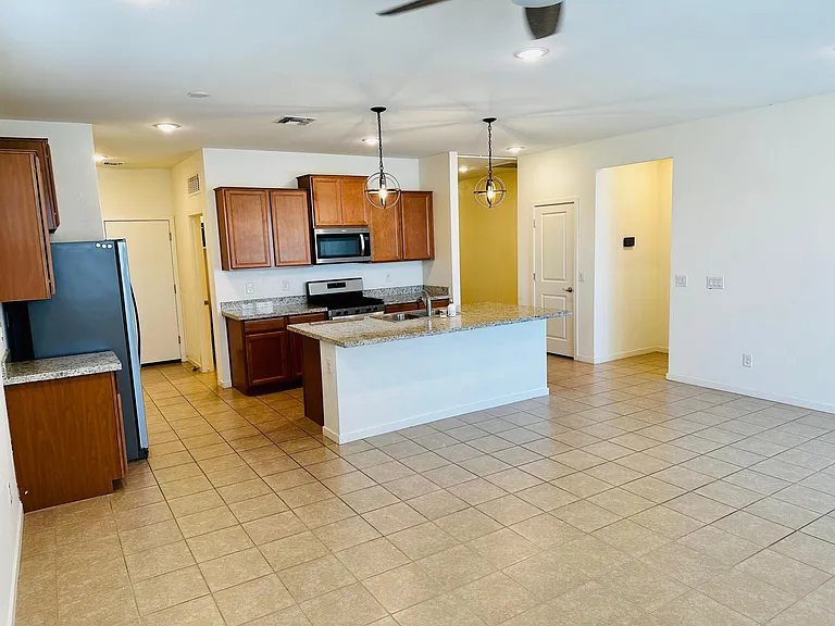 12628 W Northview Ave — Photo 16