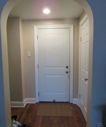 3rd image of 2438 N Hamlin Ave #2A
