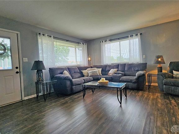 3rd image of 280 N Main St