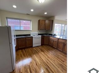 7004 S Chappel Ave #3F, Chicago, IL 60649