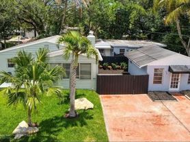 426 NE 16th Ave, Fort Lauderdale, FL