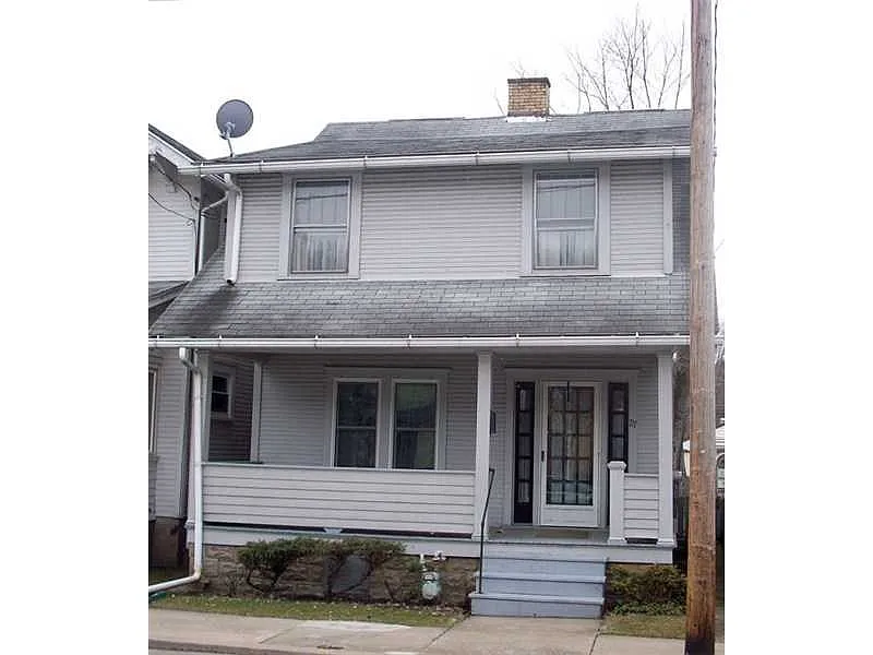 717 Woodward Ave photo 1