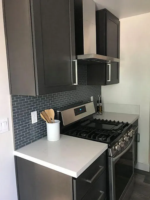 107 W Dryden St — Photo 4