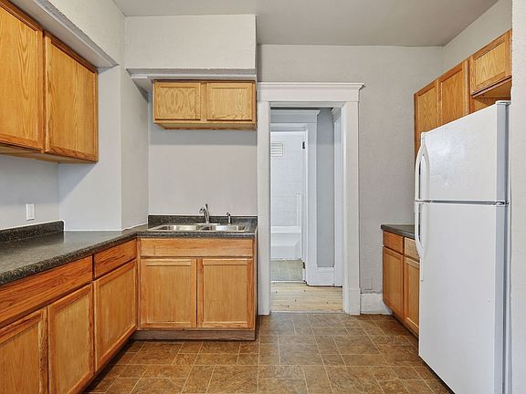 2nd image of 2218 Glenwood Ave #1