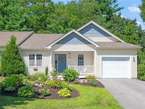 202 Liberty Ln, Burrillville, RI 02830