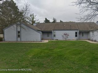 7221 Creekside Dr UNIT 39, Lansing, MI 48917
