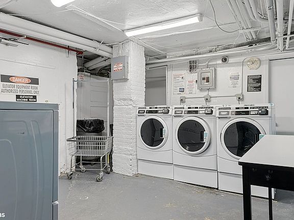 4th image of 825 W 179th St APT 2G