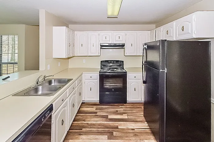 300 Shadow Ridge Dr — Photo 7
