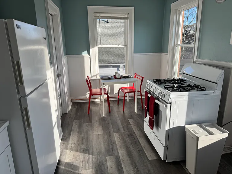 27 Spring St — Photo 10
