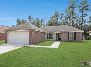 12750 Bonnie Bleu Dr, Denham Springs, LA 70726