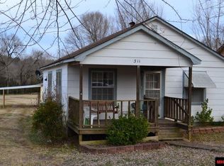311 N Panther Ave, Yellville, AR 72687