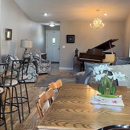Dining Room / Living Room