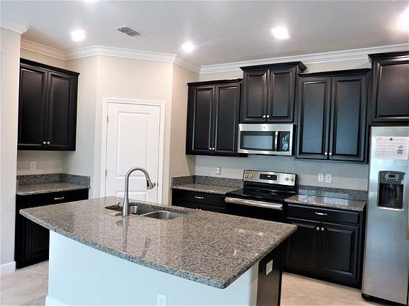 5th image of 10607 Bahama Woodstar Ct