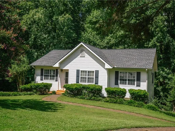6475 Janton Way, Cumming, GA 30028