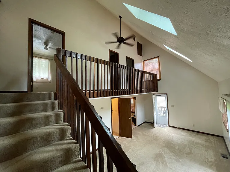 15003 Murrysville Rd — Photo 2