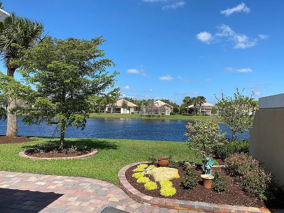 The LakeView 
