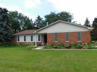 3699 Oriole Rd, Troy, MI 48084