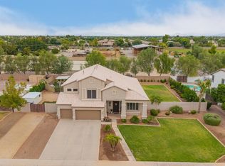860 E Oakland St, Gilbert, AZ 85295